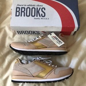 Brooks shoes